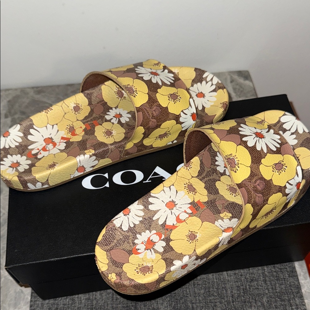 Coach Yellow and White Floral Slides